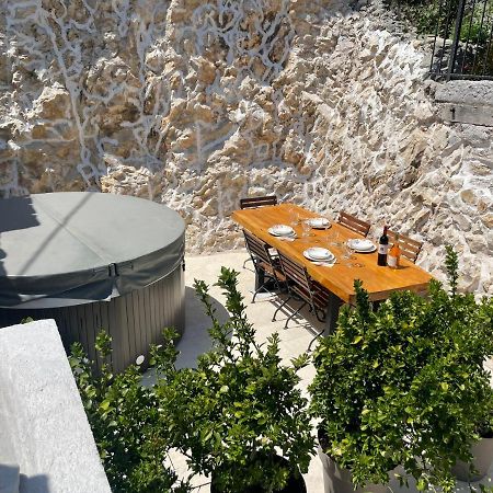 Krka Waterfalls Skradin Exterior photo
