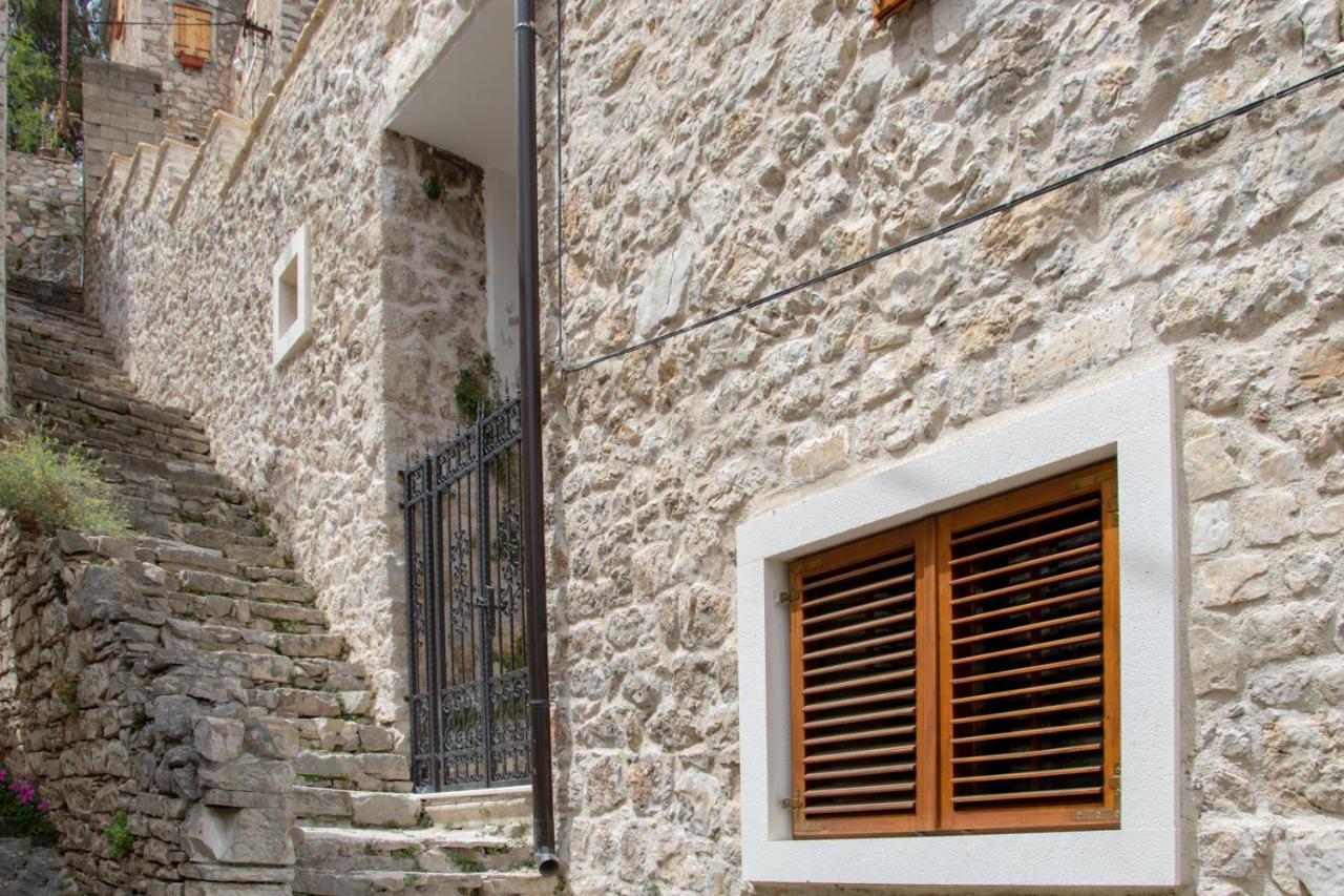 Krka Waterfalls Skradin Exterior photo